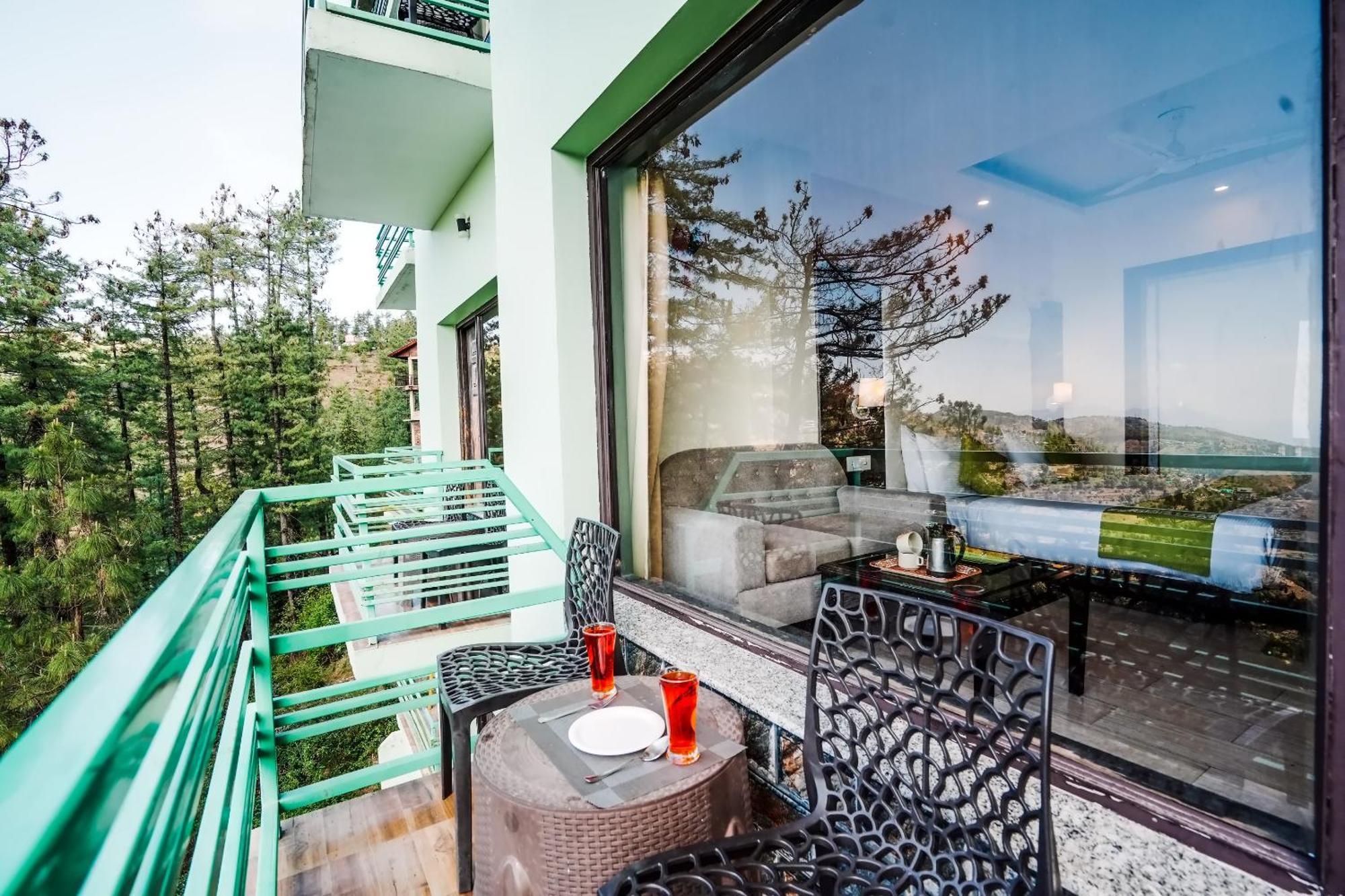 Nature Valley View Resort Mashobra !! Luxury Choice !! Gaming Zone !! Open Terrace !! Big Parking シムラー エクステリア 写真
