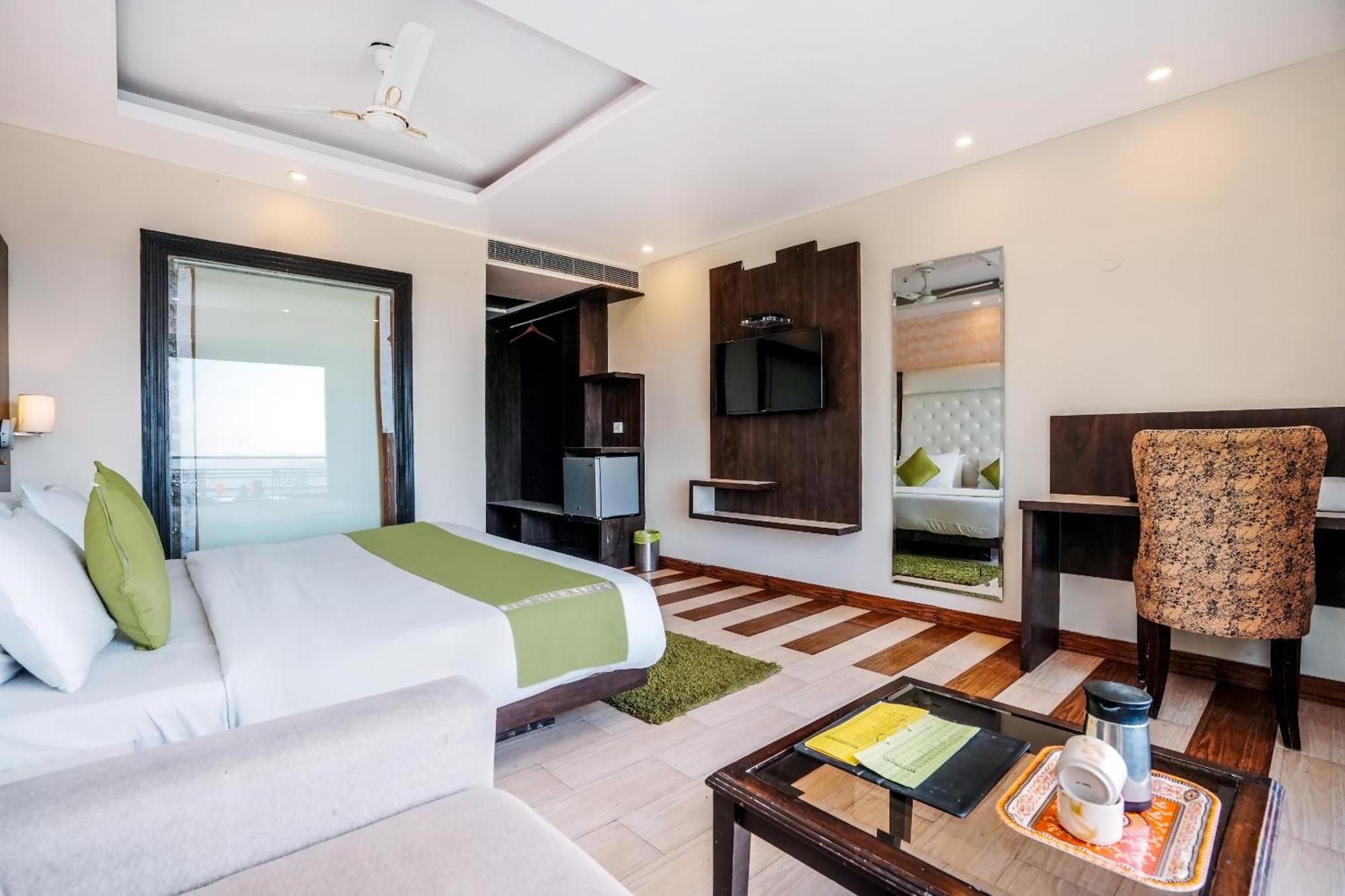 Nature Valley View Resort Mashobra !! Luxury Choice !! Gaming Zone !! Open Terrace !! Big Parking シムラー エクステリア 写真